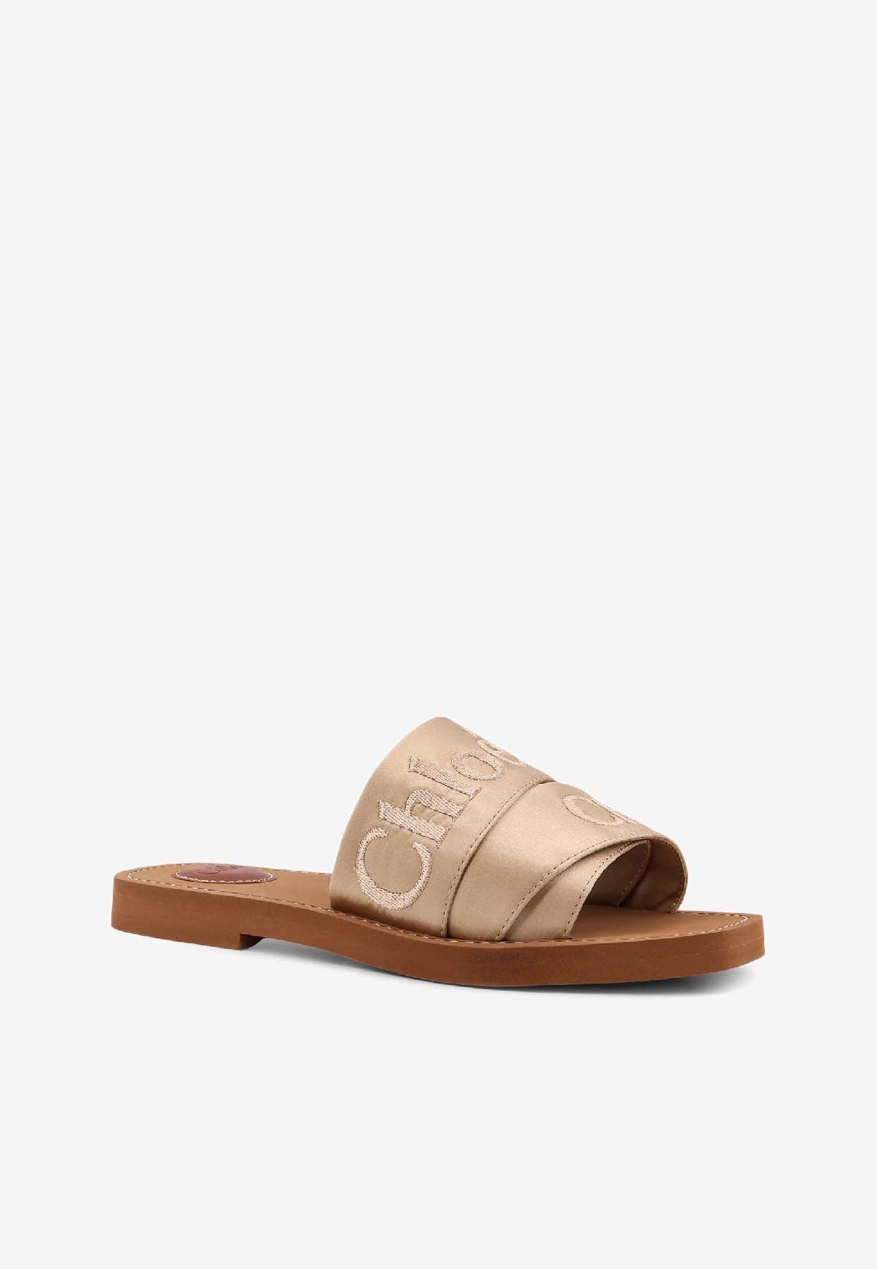 Woody en Satin Sandales Plates