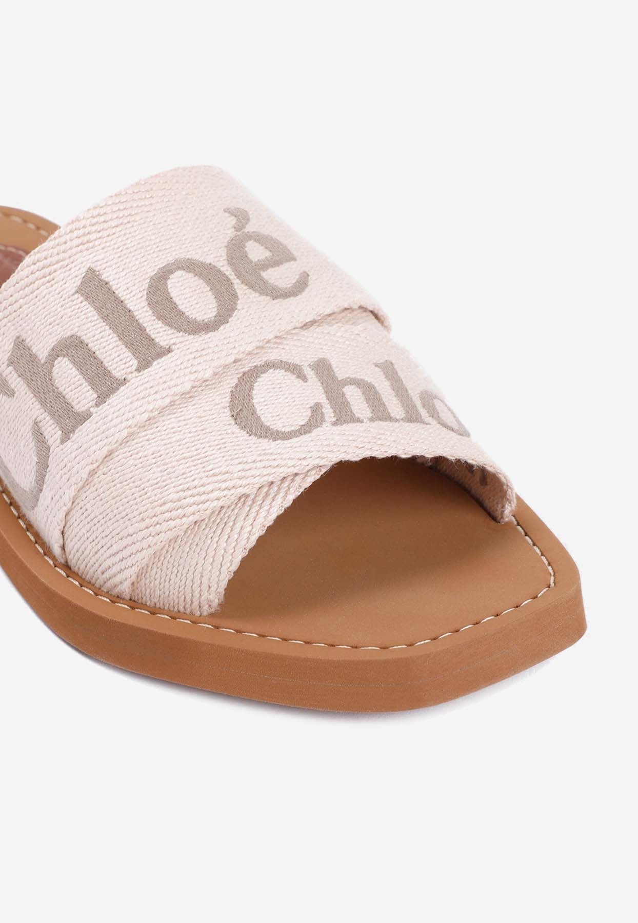Logo Woody Mules Plates