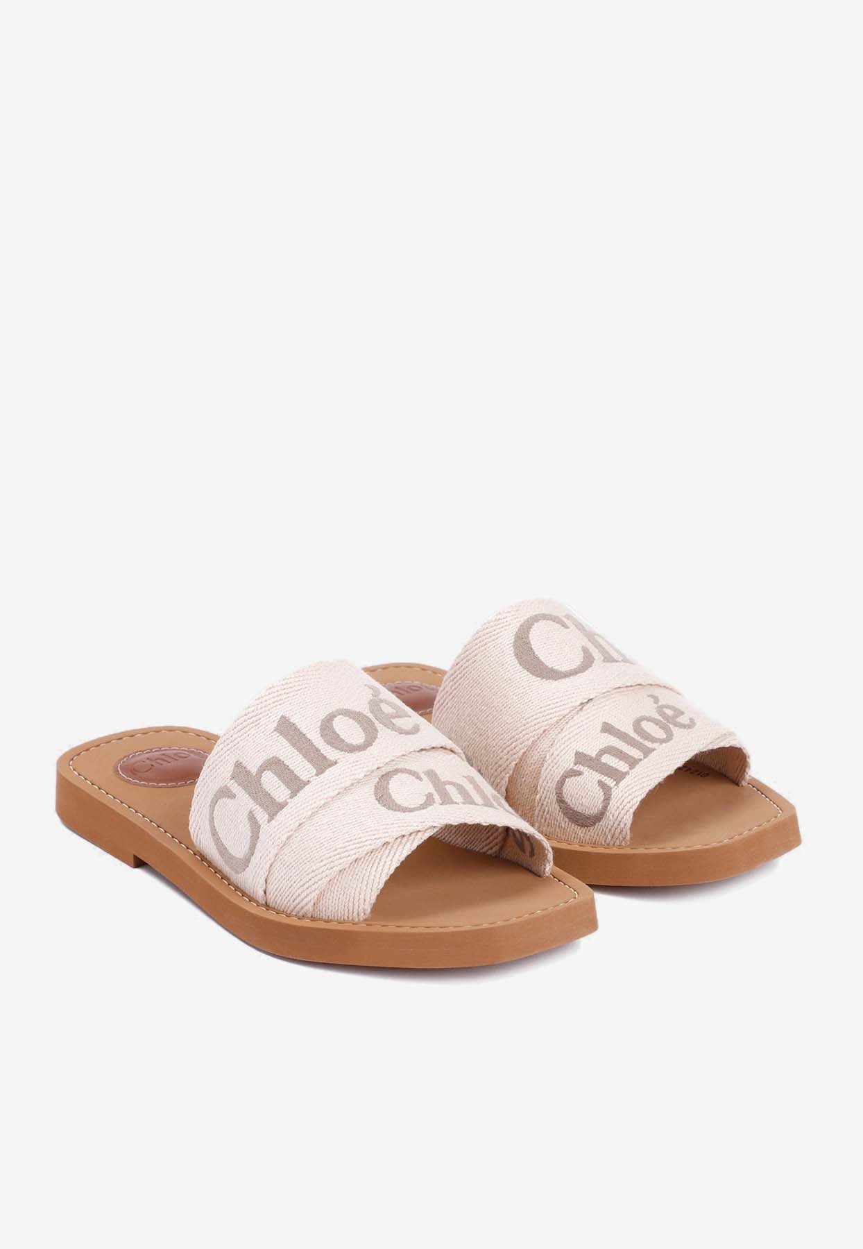 Logo Woody Mules Plates