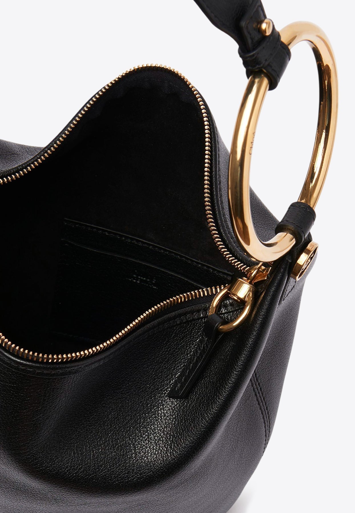 Petit Bracelet Sac Porté Épaule en Grained en Cuir